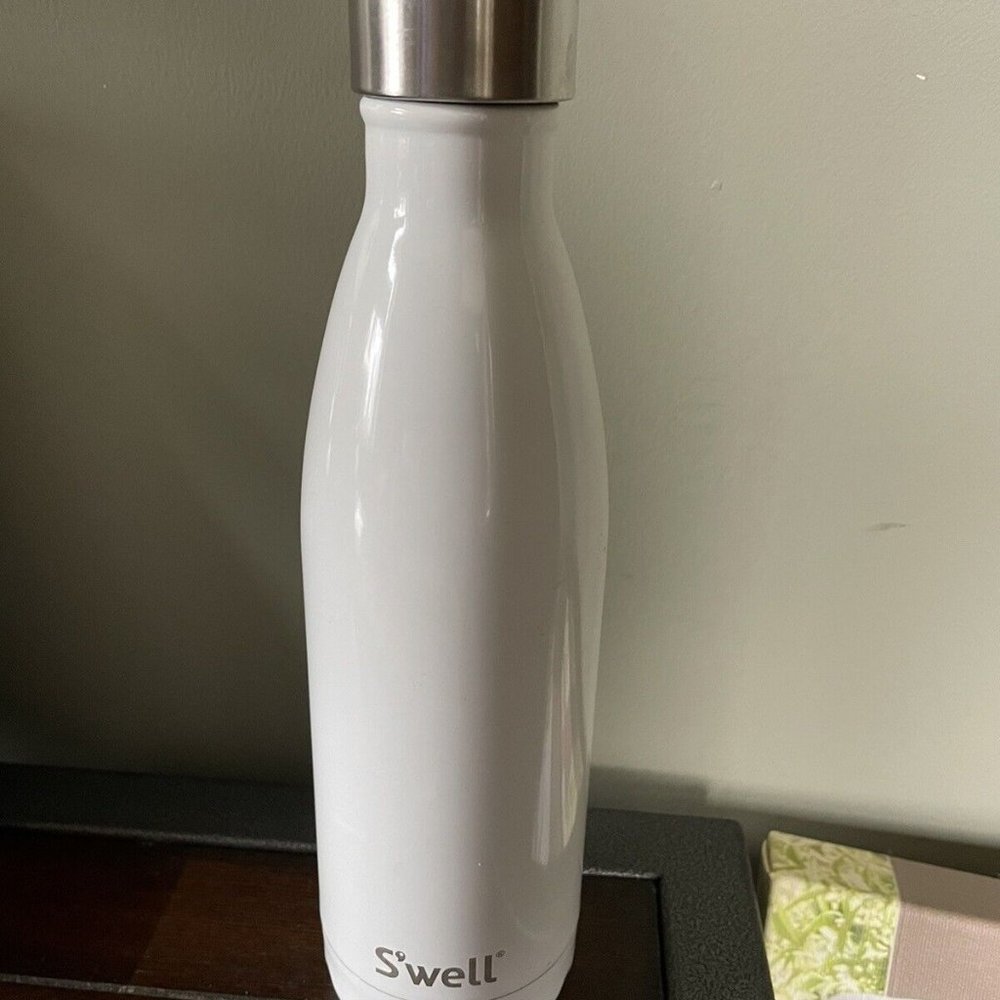 S'well 17 oz. Vacuum insulated Stainless Steel Water Bottle w/ Cadillac Logo